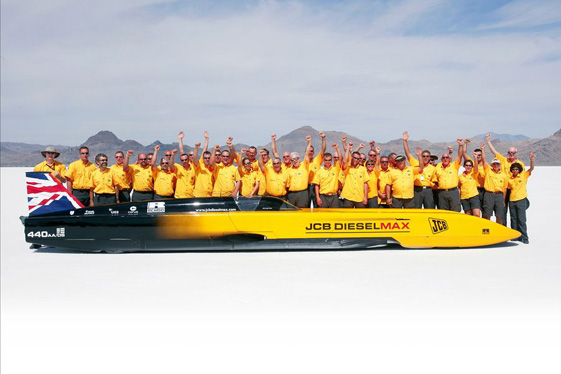 JCB Dieselmax group pic